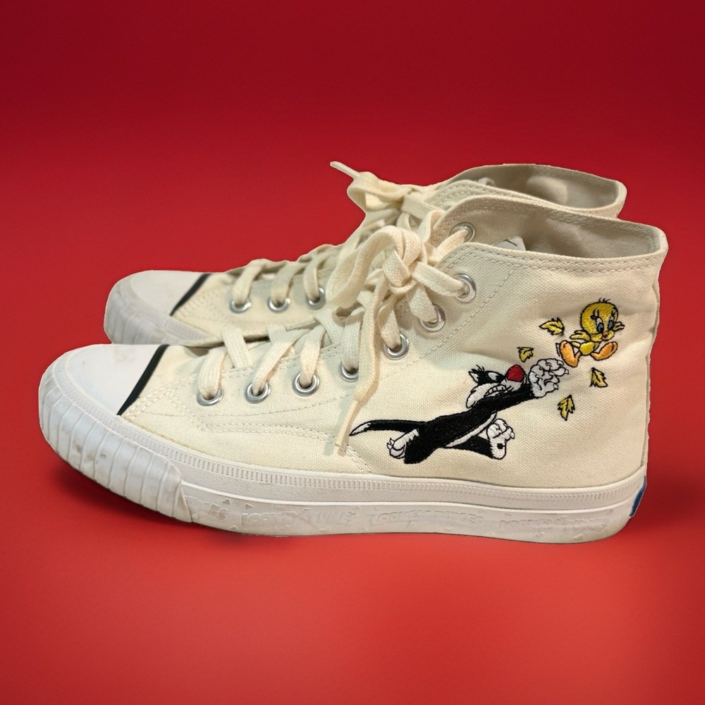 Keds Looney Tunes Women's high-top embroidered canvas sneakers Size 8